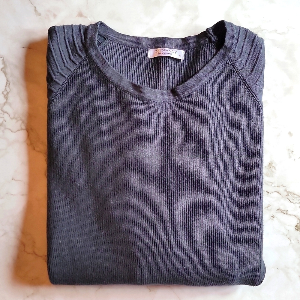 Men's small cobalt blue sweater with ribbed sleeves